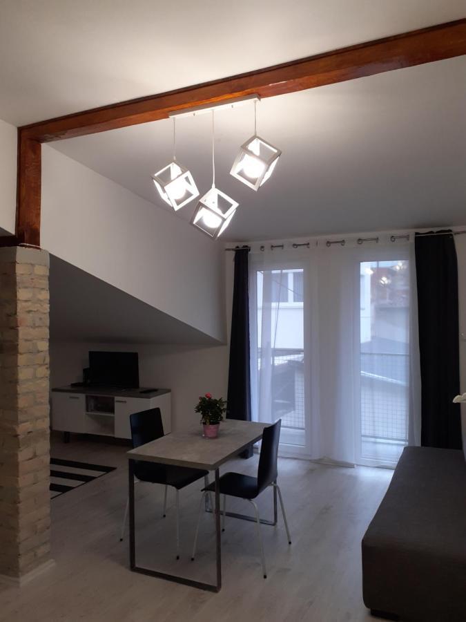 Flora Novi Sad Apartamento Exterior foto